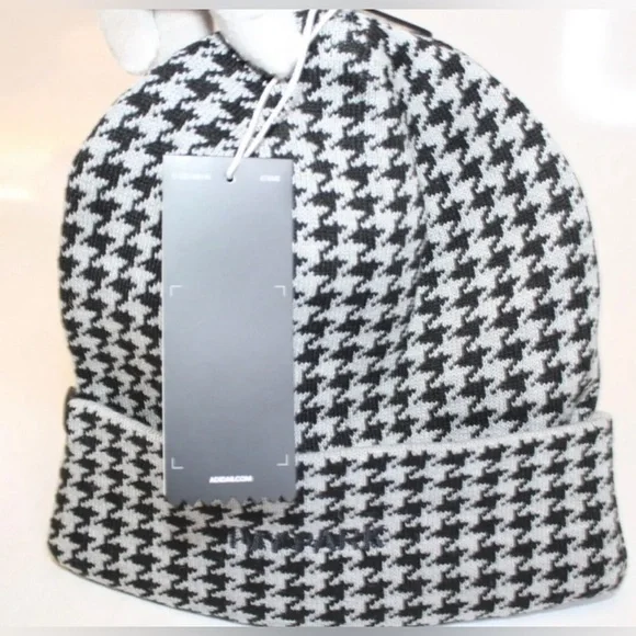 Adidas x Ivy Park Beanie  Black Gray Rare UNISEX Winter Cap OSFM NWT - Picture 7 of 9